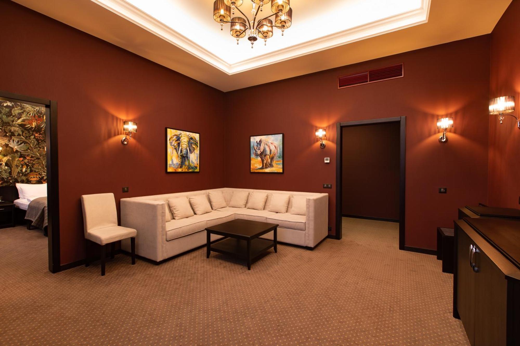 Tsunami Spa Hotel Dnipro Ngoại thất bức ảnh
