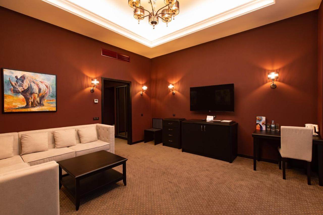 Tsunami Spa Hotel Dnipro Ngoại thất bức ảnh