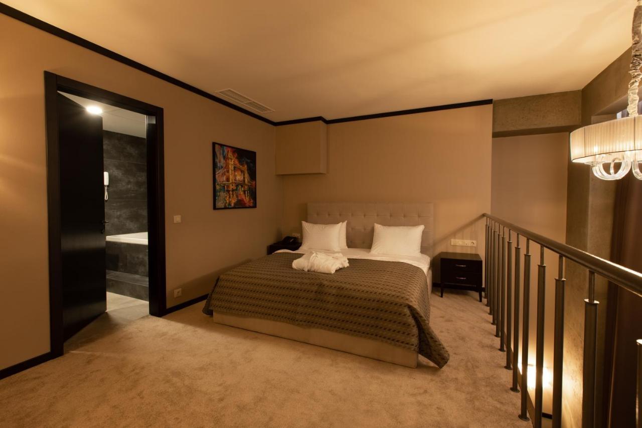 Tsunami Spa Hotel Dnipro Ngoại thất bức ảnh