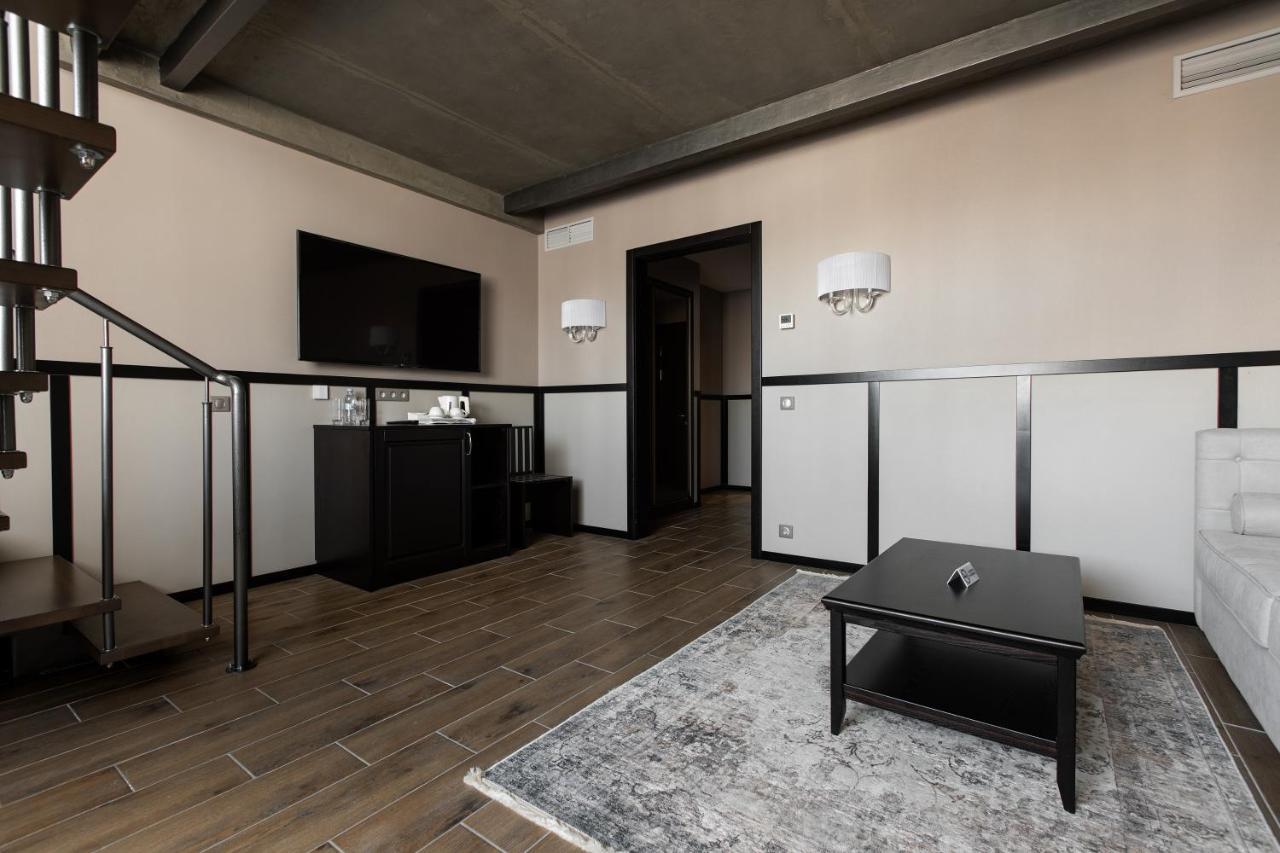 Tsunami Spa Hotel Dnipro Ngoại thất bức ảnh