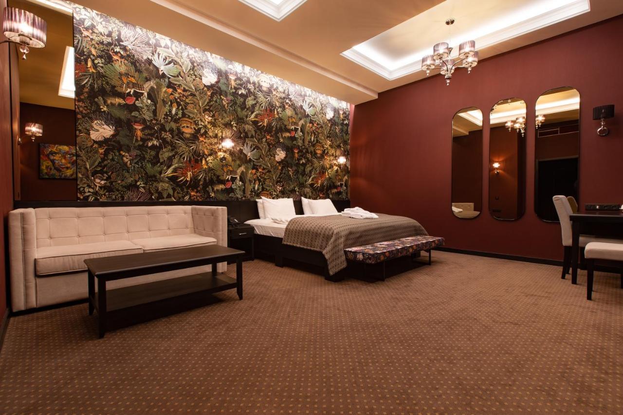 Tsunami Spa Hotel Dnipro Ngoại thất bức ảnh