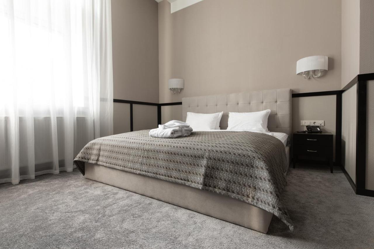 Tsunami Spa Hotel Dnipro Ngoại thất bức ảnh