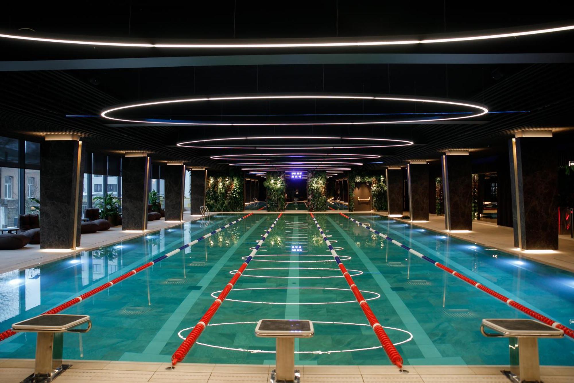 Tsunami Spa Hotel Dnipro Ngoại thất bức ảnh